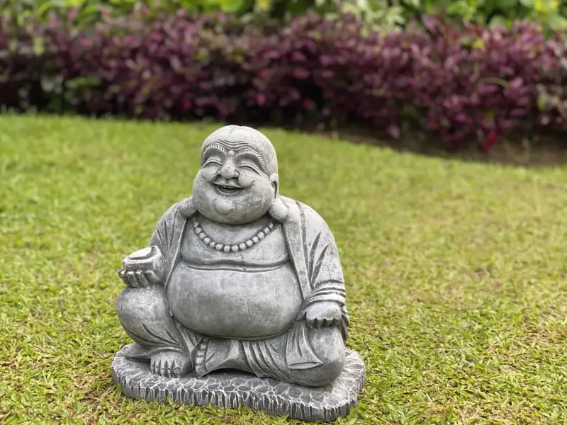 Artikelbild 9 des Artikels “Quan - Chinesischer Buddha, sitzend, 33 cm H | Steinguss “
